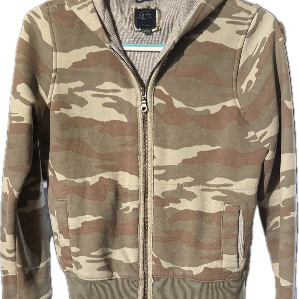 Women’s Camouflage Hooded sweatshirt